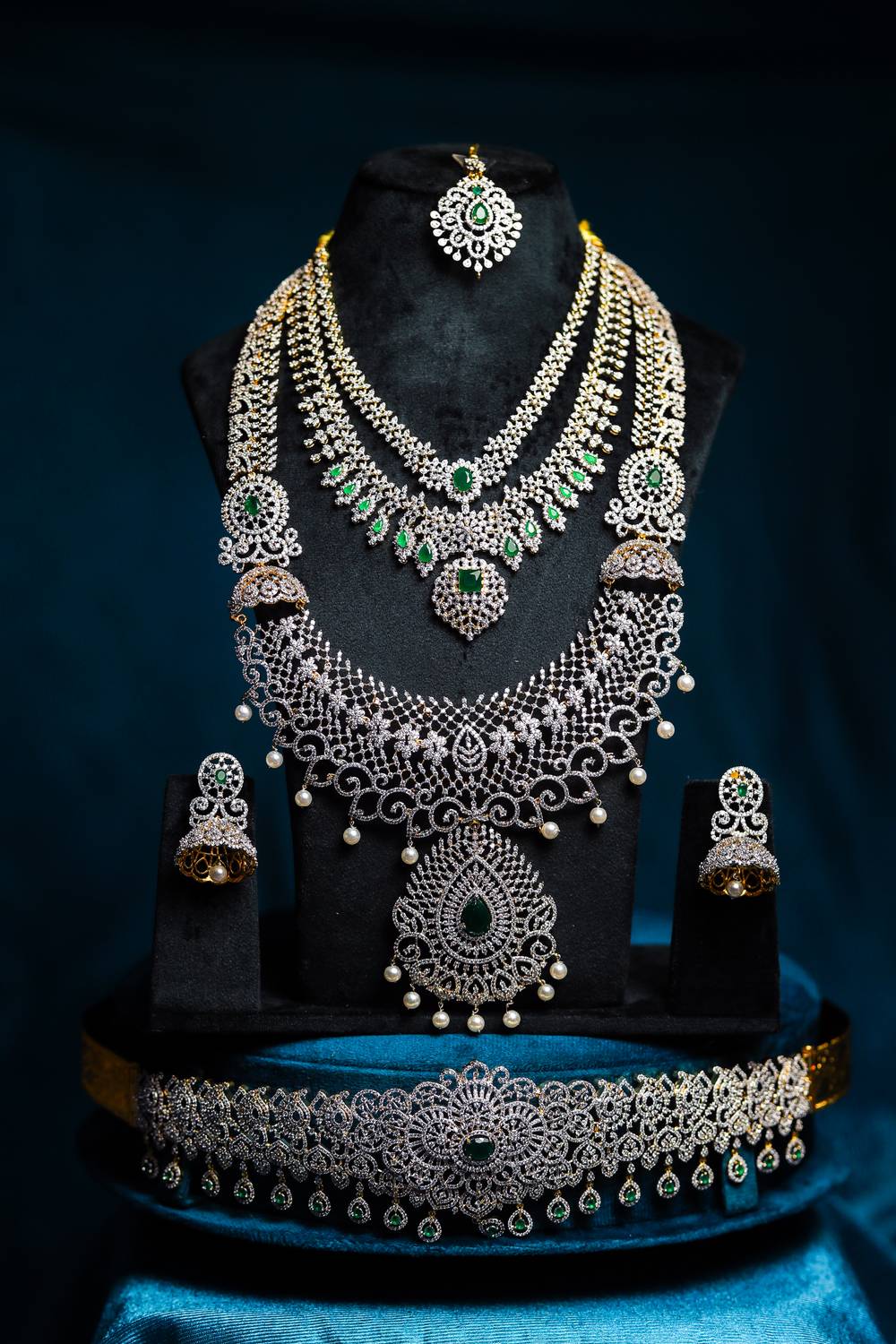 Royal Premium Emerald Green American Diamond Multi-Piece Wedding Jewelry Set with Vaddanam