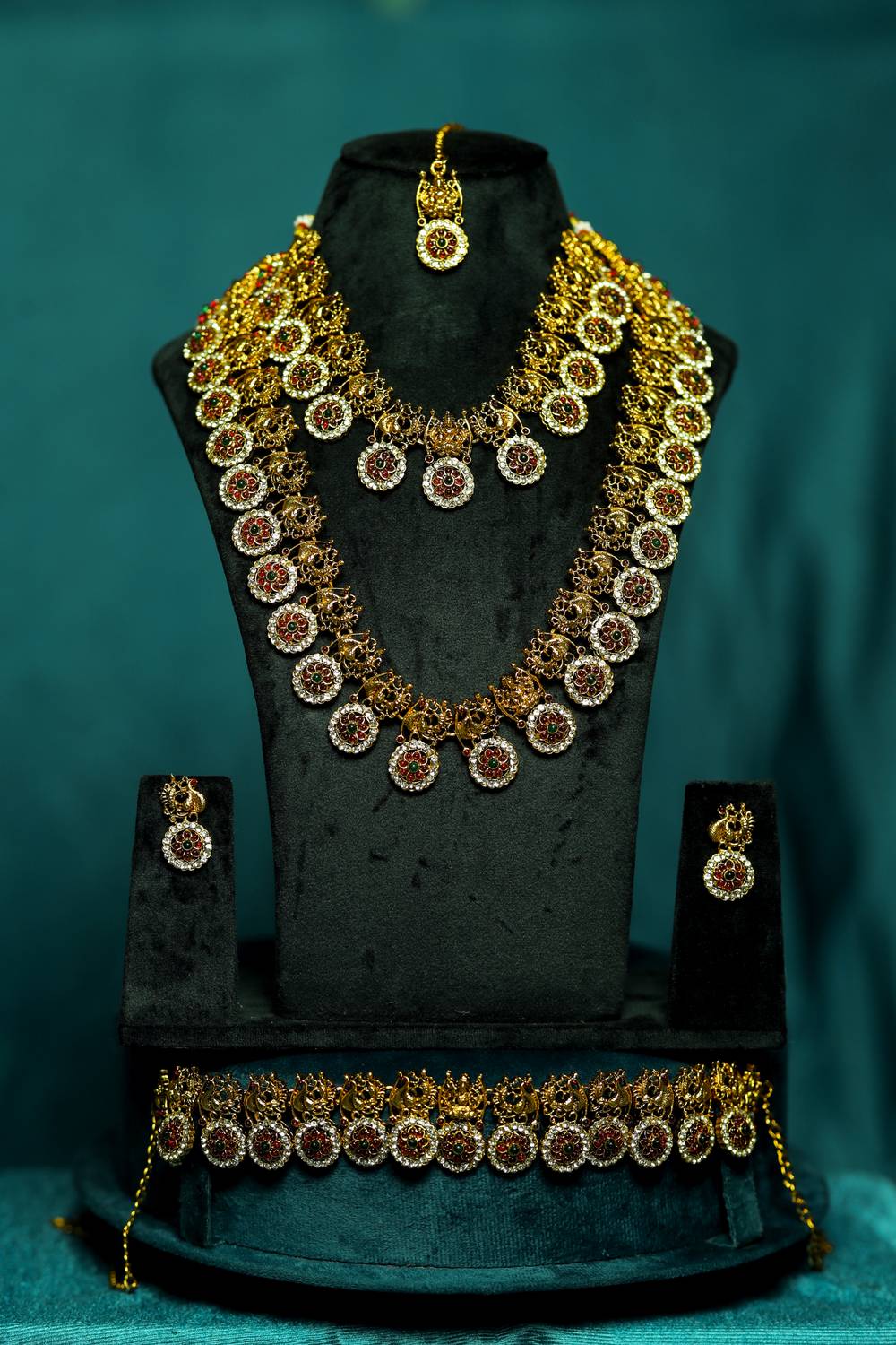 Royal Kemp Stone & Peacock Motif Antique Gold Bridal Jewellery Combo
