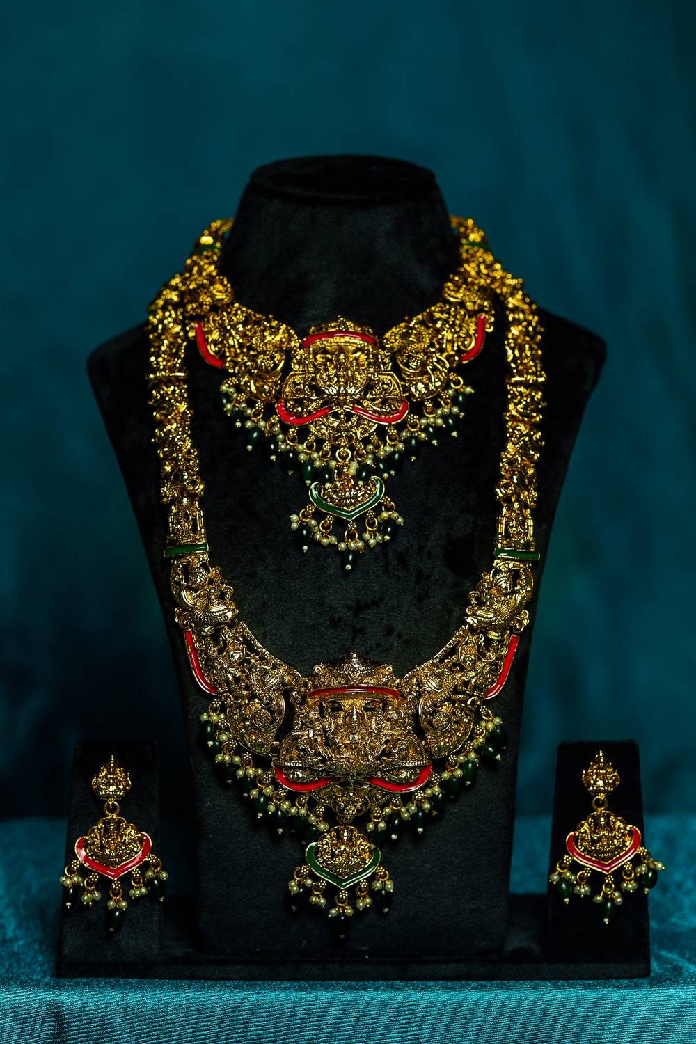 Devine Lakshmi Antique Gold-Pleated Grand Bridal Temple Jewellery Combo Set[Necklace,Haram & Earrings]