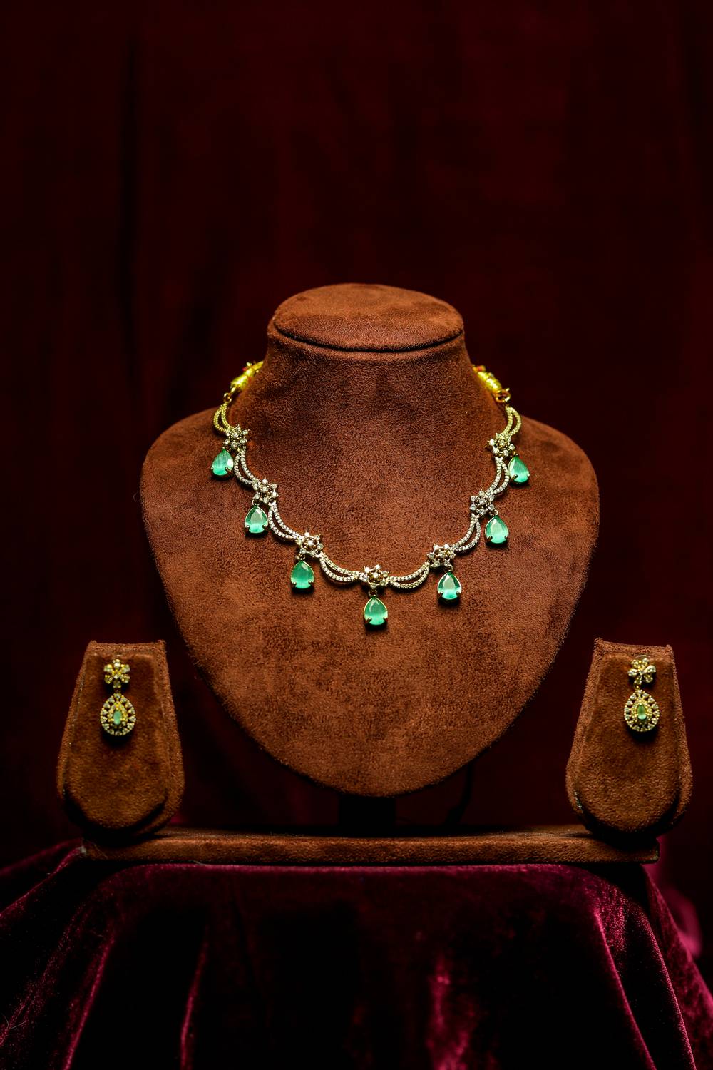 Mint Green Teardrop Victorian Festoon Necklace Set with Matching Drop Earrings