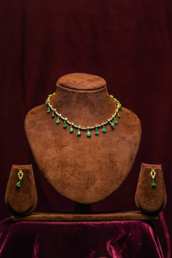  Emerald Dewdrop Choker & Earrings Jewelry Set