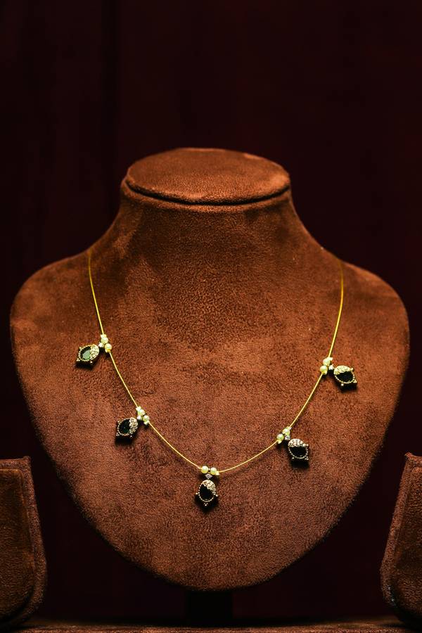  Elegant Invisible Chain Necklace with Purple Teardrop Pendants