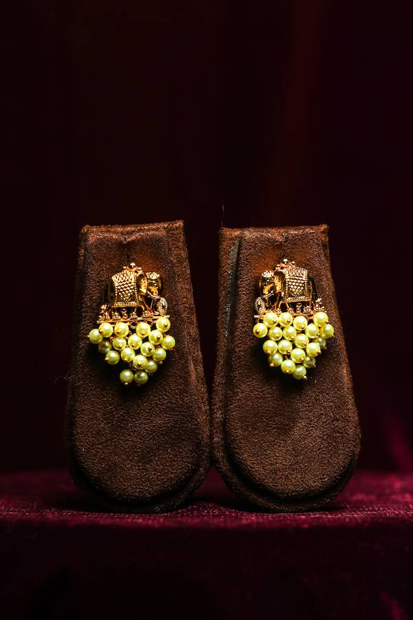  Royal Elephant Gold-Tone Studs with Soft Cream Pearl Clusters
