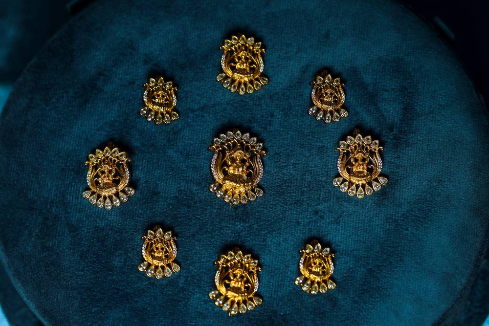 Divine Lakshmi Temple Jadabillalu Set with Shimmering Crystals (9-Piece Set)
