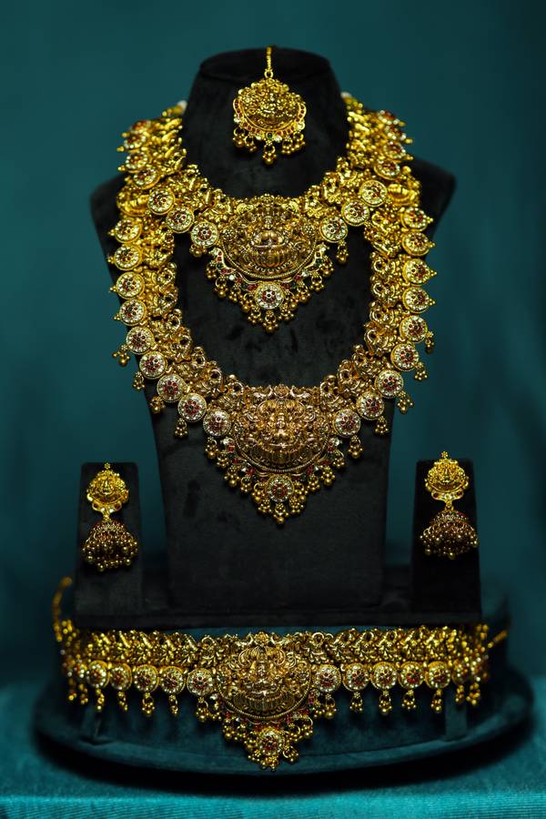 South Indian Matte Finish Divine Lakshmi Motif Full Bridal Trousseau