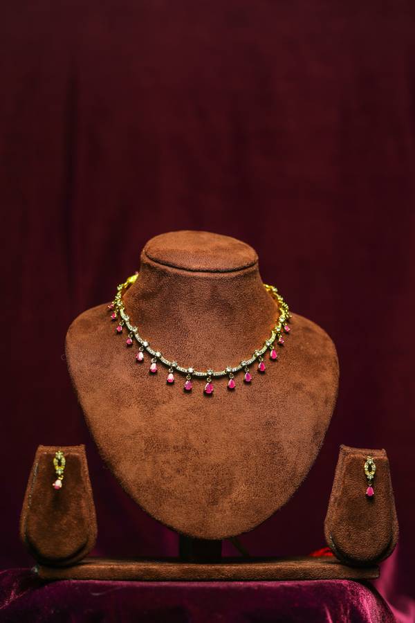 Ruby-Pink Teardrop Dangle Choker Set