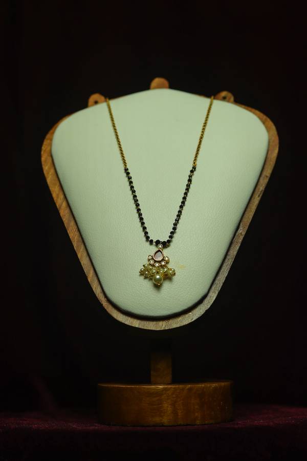 Teardrop Kundan & Bunch Pearl Short Black Beads
