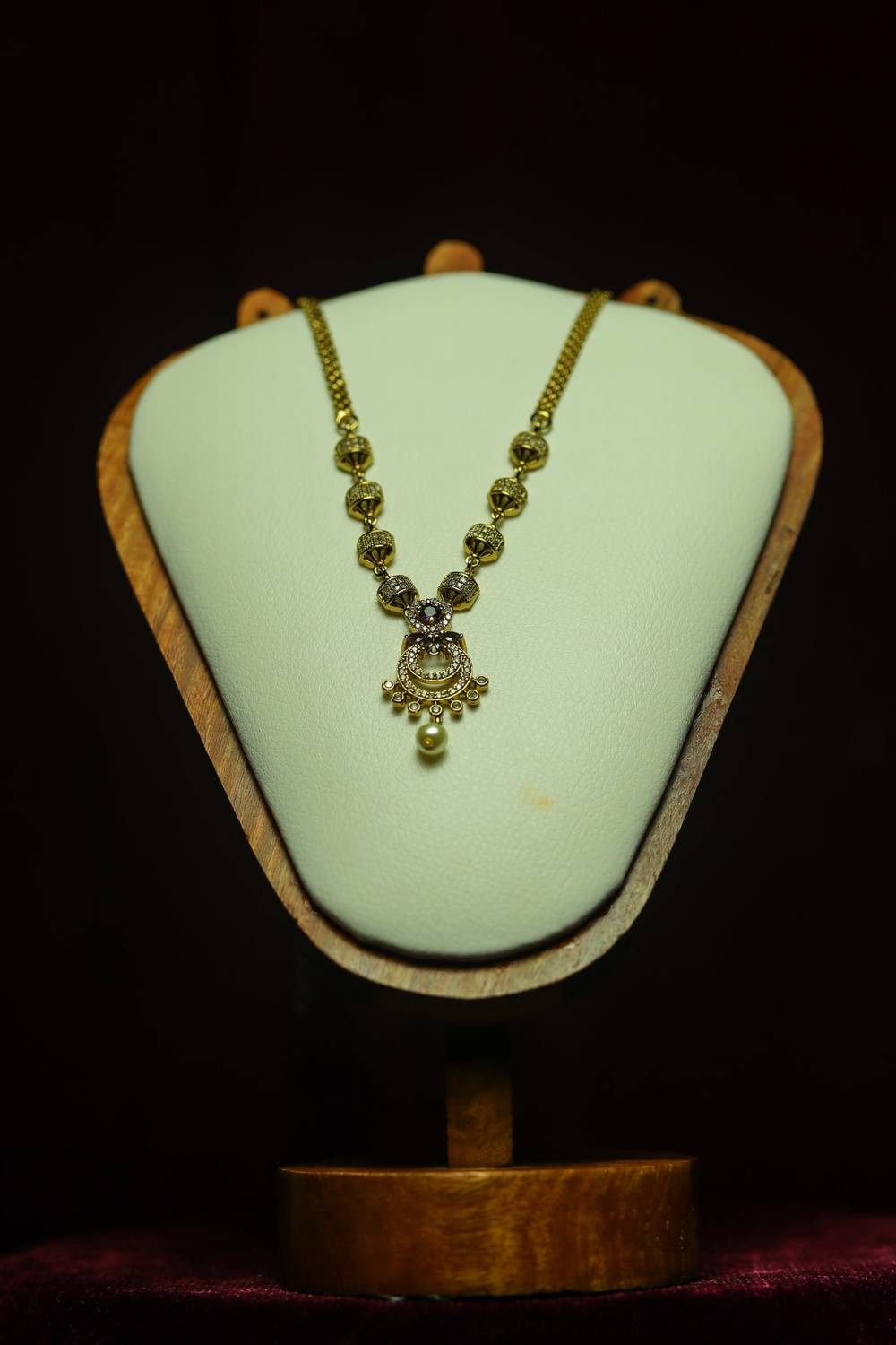 Heritage Geometric Mani Bead Necklace